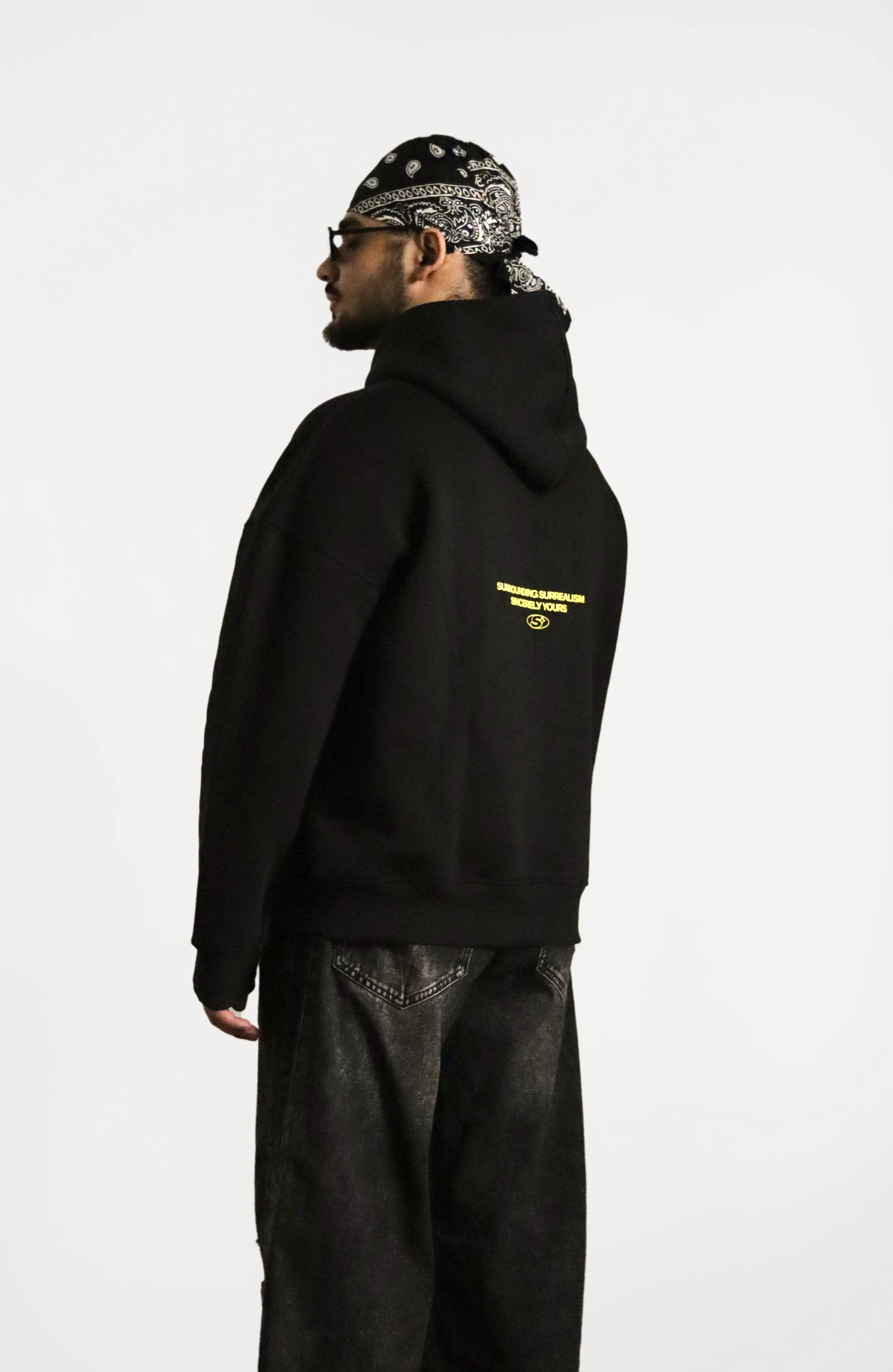 SURREAL HOODIE BLACK